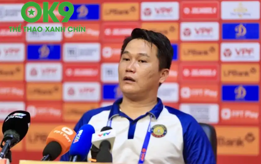 Trợ lý Mai Xuân Hợp nhiều khả năng sẽ là HLV tạm quyền của Thanh Hóa thời gian tới Trợ lý Mai Xuân Hợp nhiều khả năng sẽ là HLV tạm quyền của Thanh Hóa thời gian tới